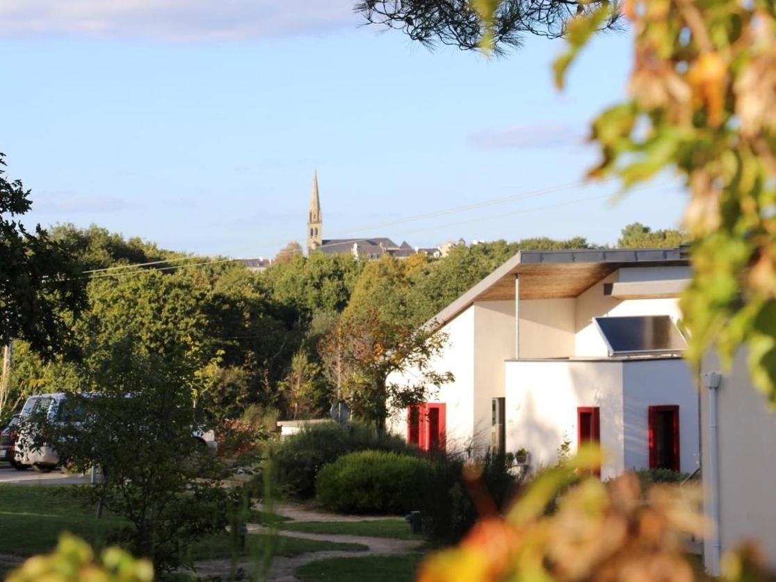 Gites & Tiny Houses Les Hauts De Toulvern Baden Exterior photo