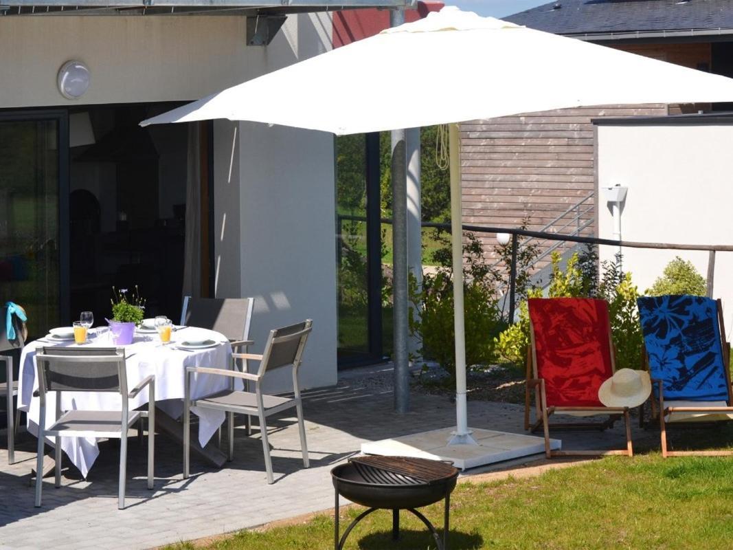 Gites & Tiny Houses Les Hauts De Toulvern Baden Room photo