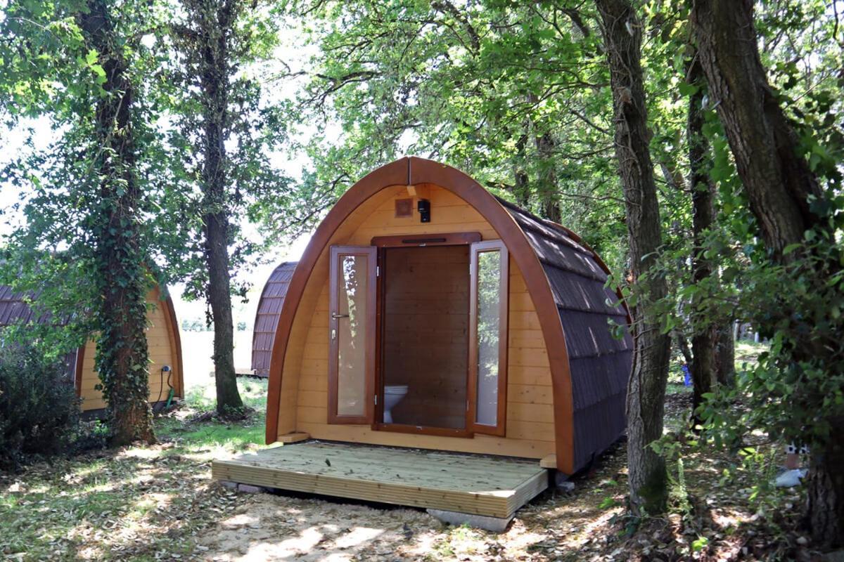 Gites & Tiny Houses Les Hauts De Toulvern Baden Room photo