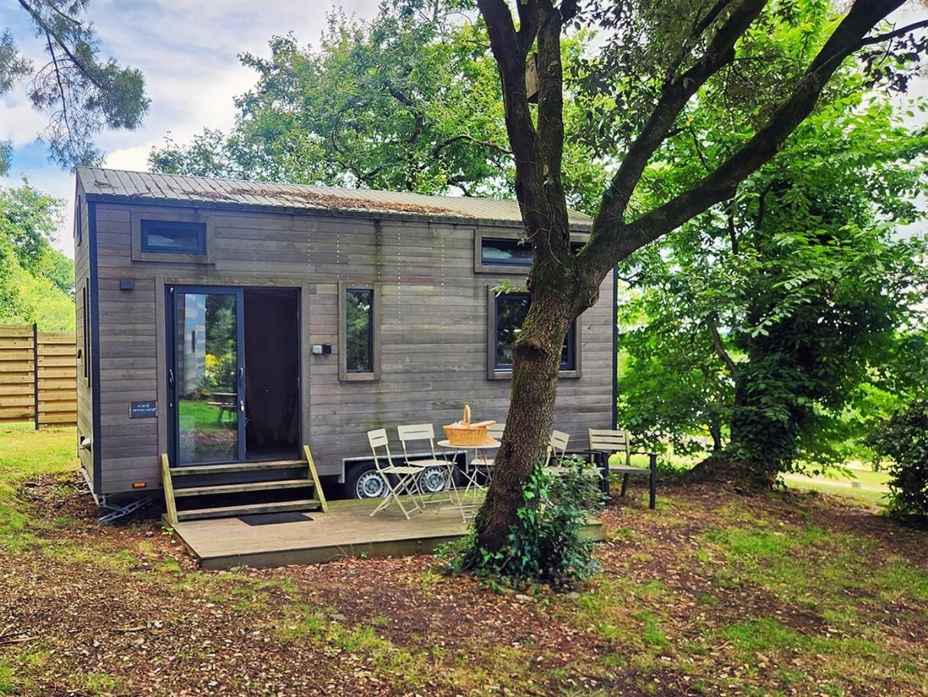 Gites & Tiny Houses Les Hauts De Toulvern Baden Room photo
